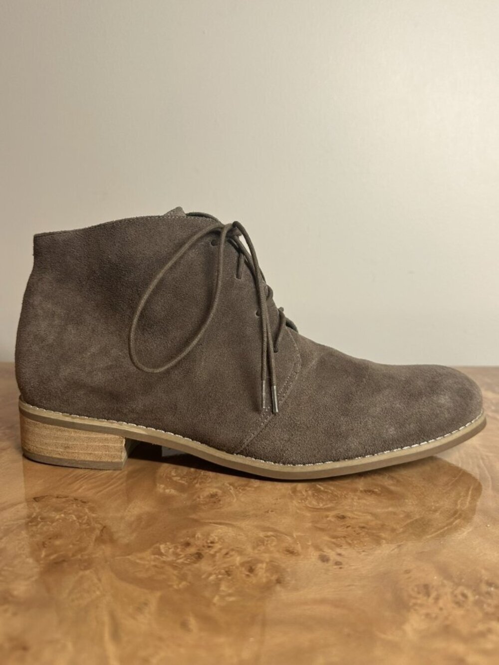 Blondo Waterproof Taupe Suede Chukka Ankle Boots Women's Size 10M